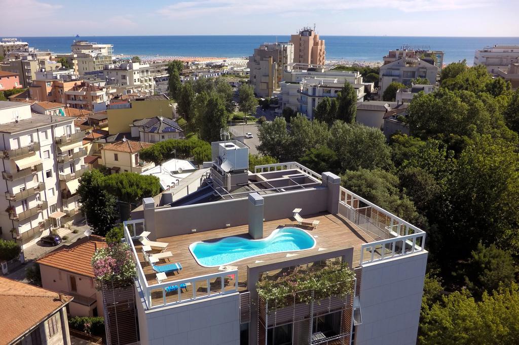 Residence Delfina Rimini Exteriör bild