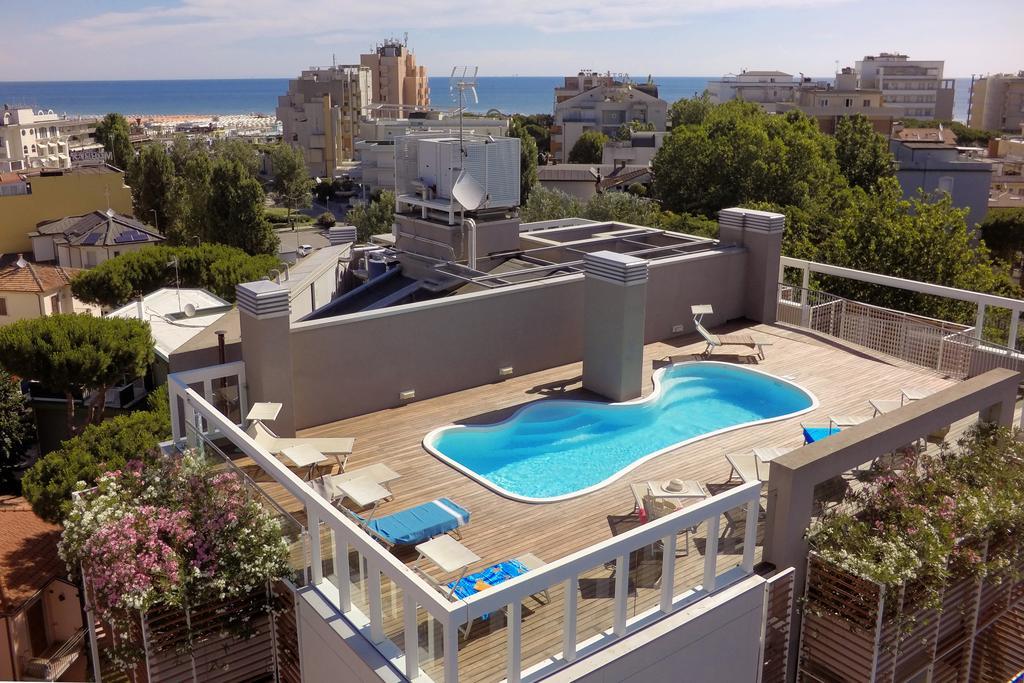 Residence Delfina Rimini Exteriör bild